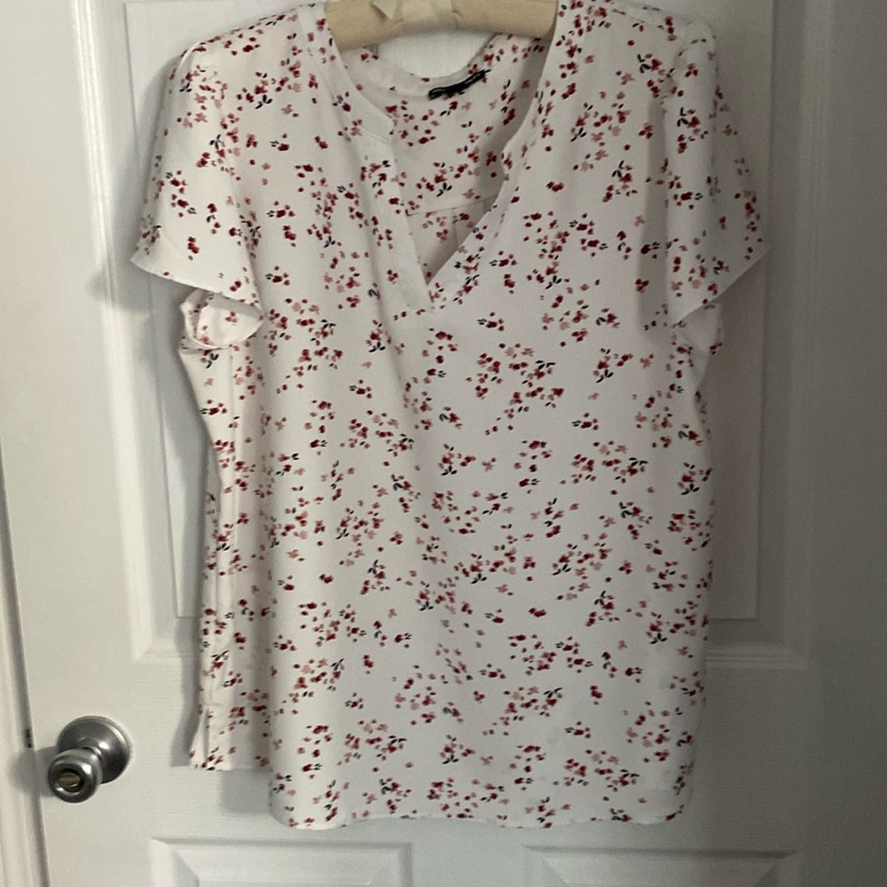 Cap sleeve top